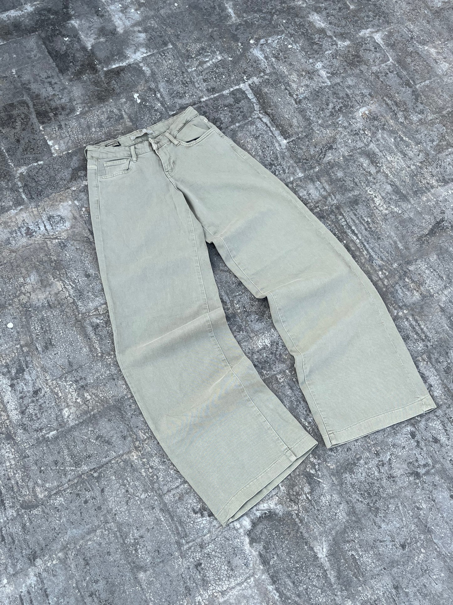 Guess Olive Super Baggy Pants (28)
