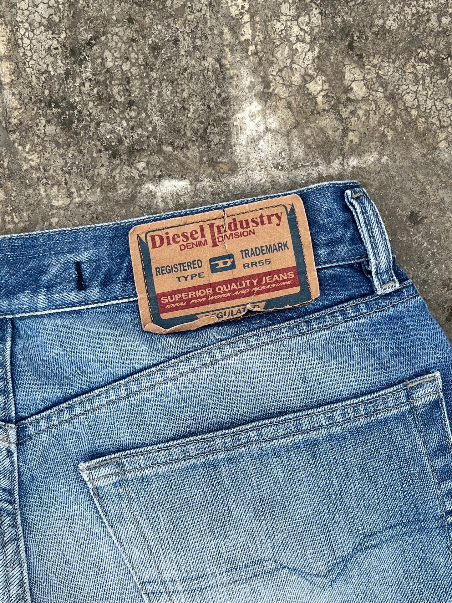 Vintage Diesel Straight Baggy Fit Jeans (32)