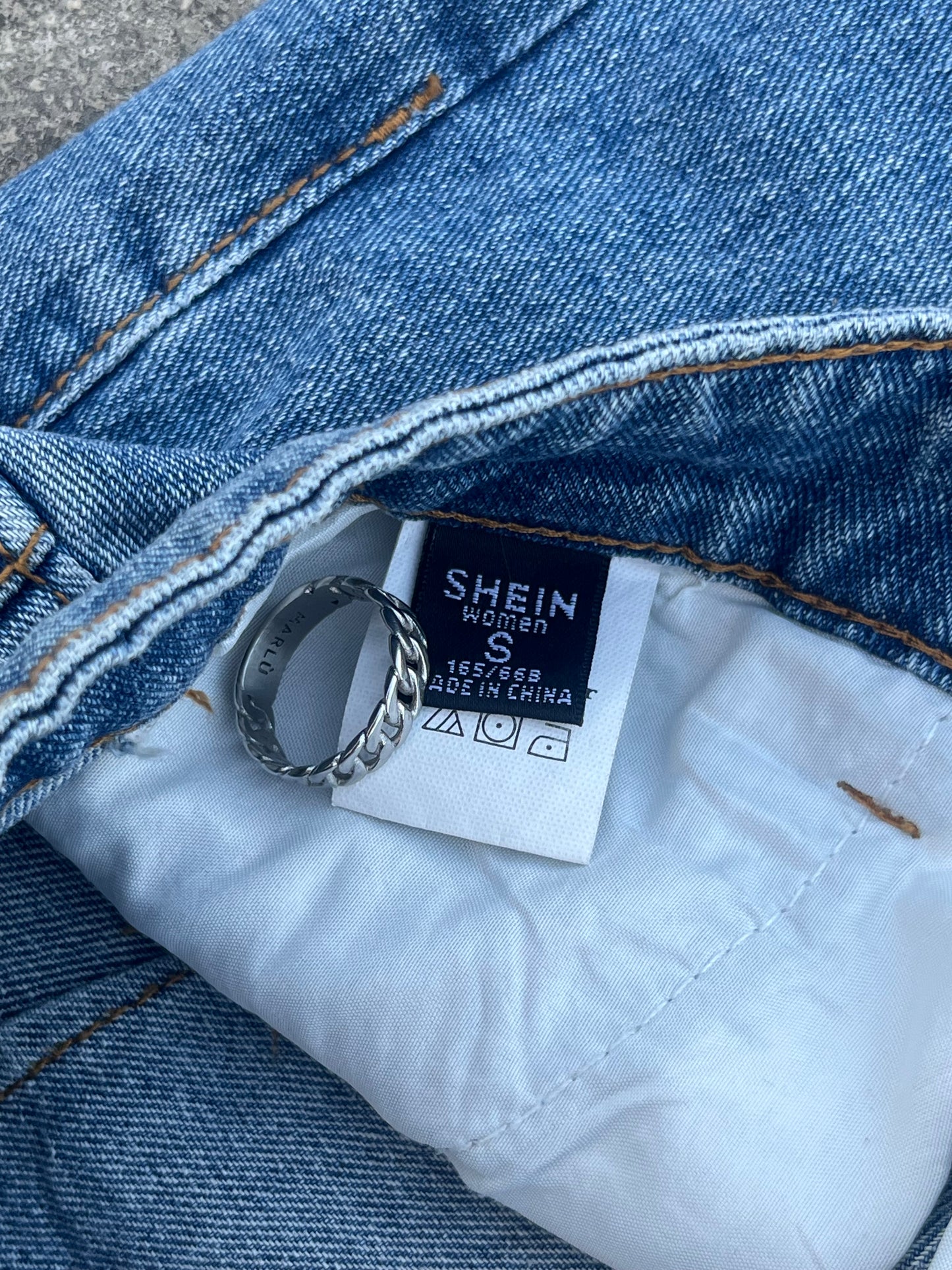 Shein Baggy High Waisted Women Jeans (29)