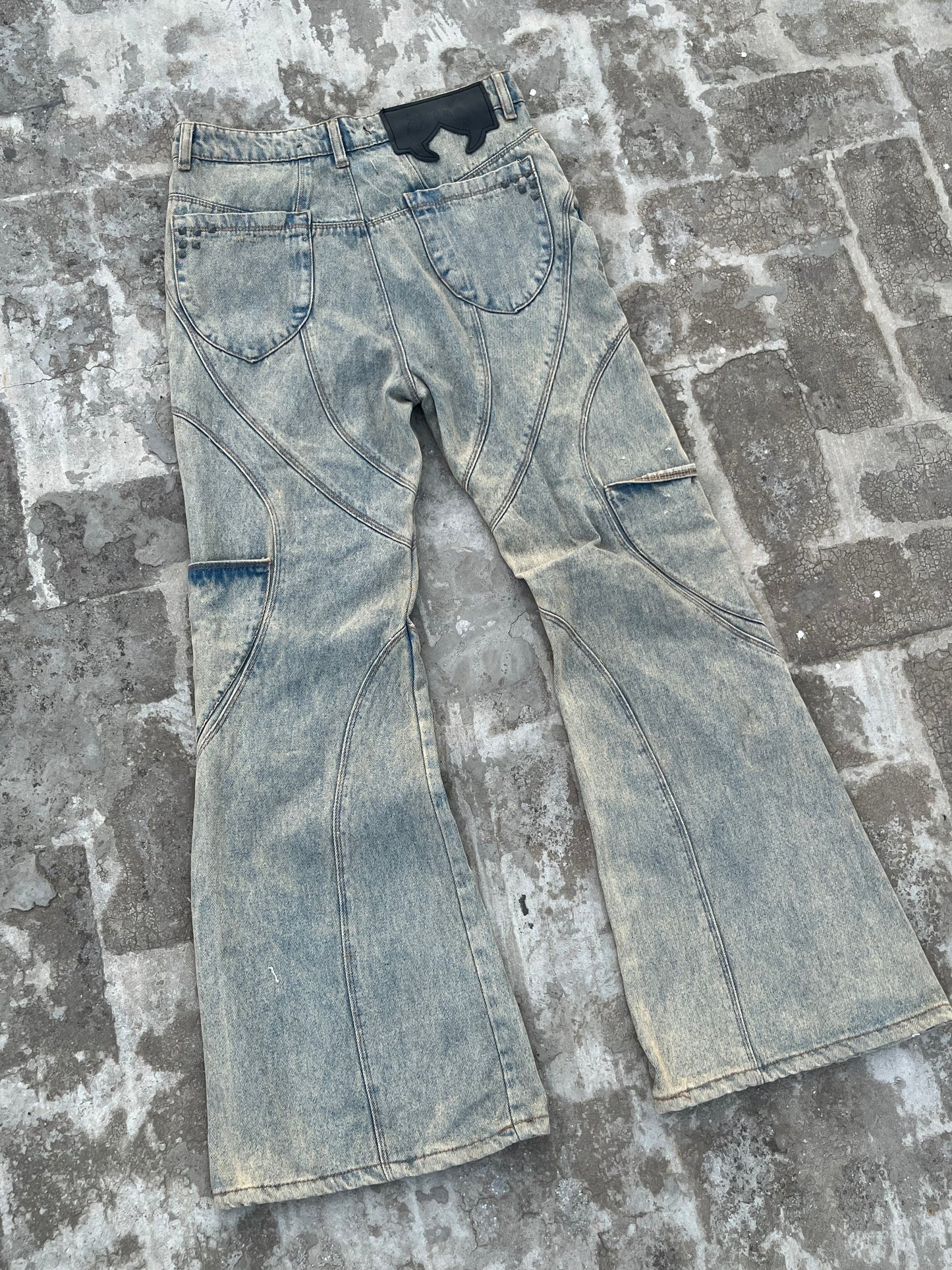 Favela Y2K Vintage Acid Washed Light Blue Flared Jeans with Patchwork and Embroidery (32)