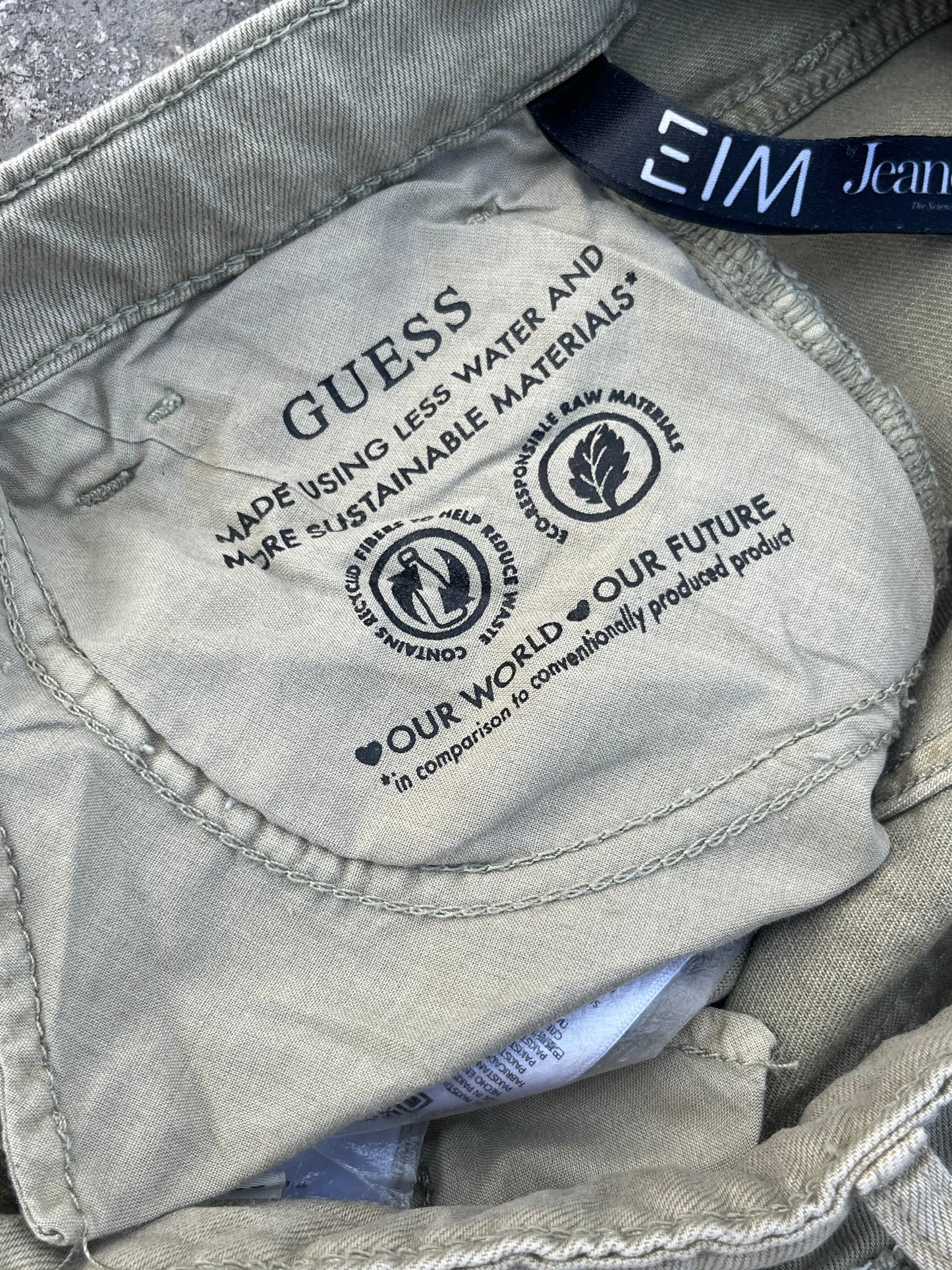 Guess Olive Super Baggy Pants (28)
