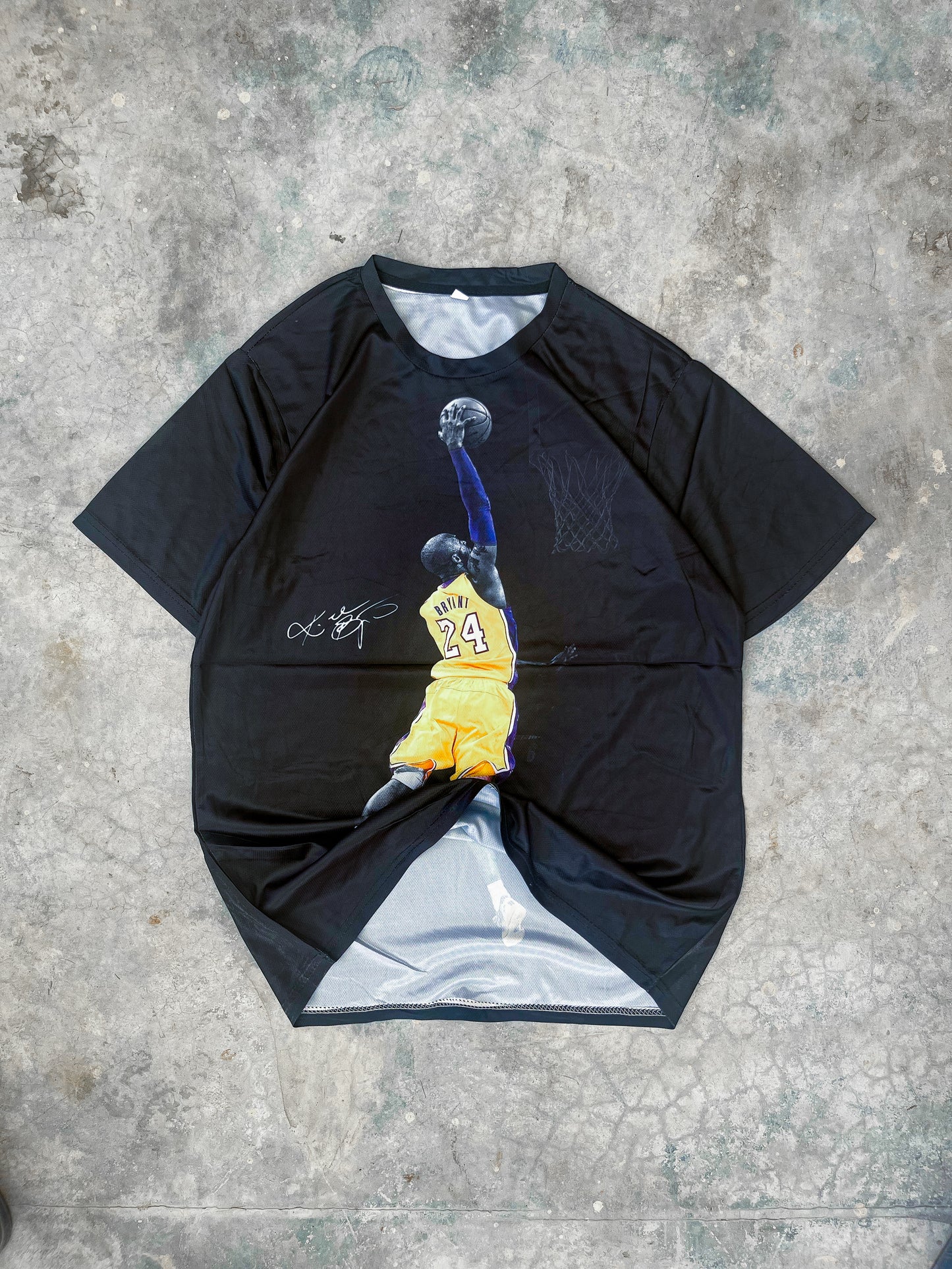 Kobe Bryant Graphic Tee (M)