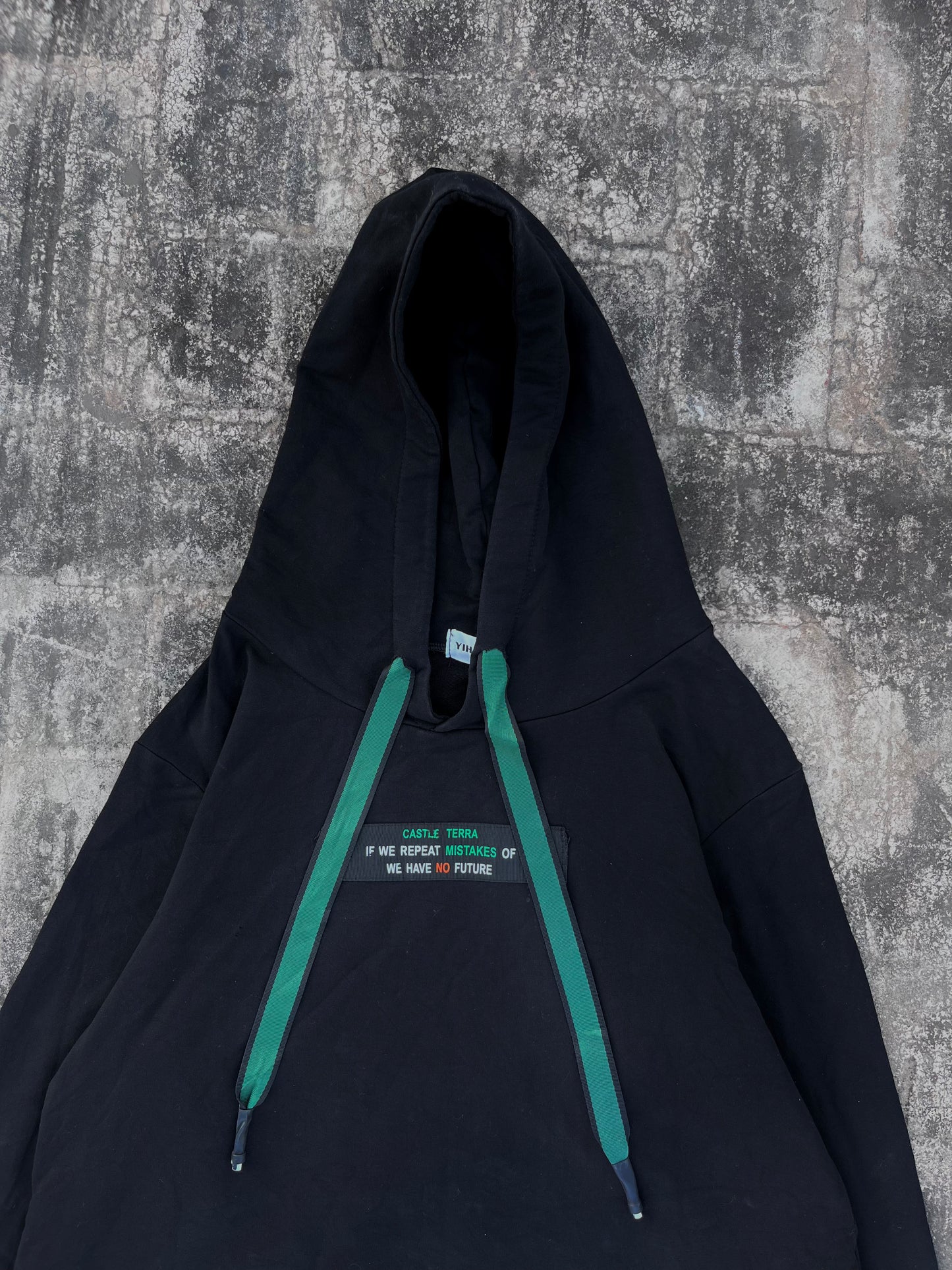 Castle Terra Long Hoodie (L/XL)