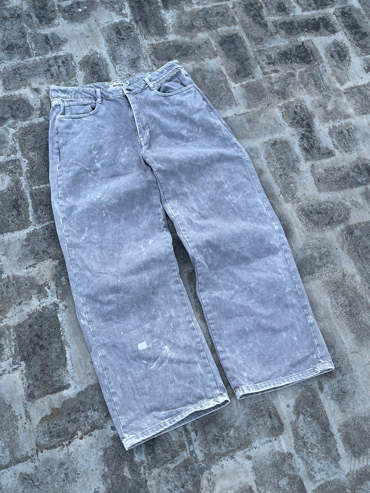 Pull and Bear Grey Stone Washed Baggy Jeans (34)