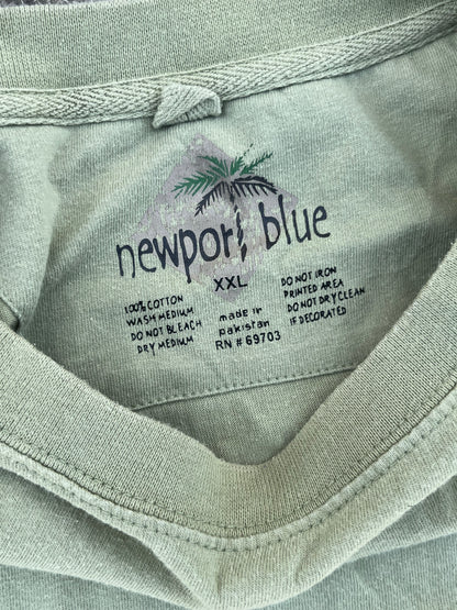Vintage Newport Blue Light Green Palm Trees and Vintage Cars Graphic Tee (M)