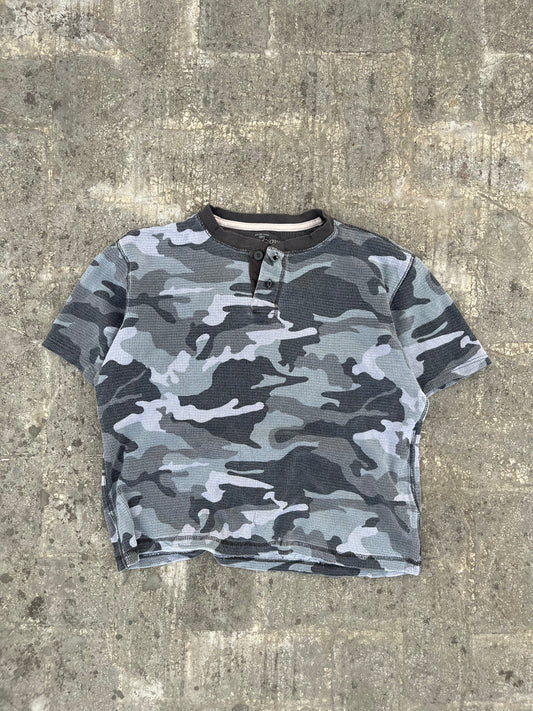 Faded Glory Cropped Fit and Texturized Grey Camo Henley Tee