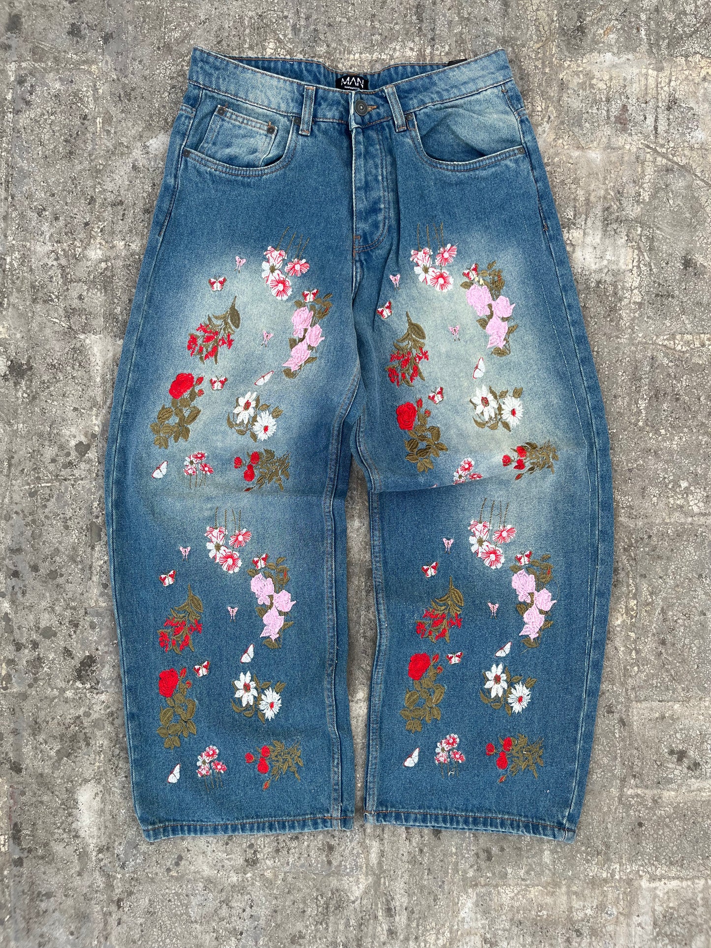BoohooMan Floral Embroidery Baggy Jeans (33)
