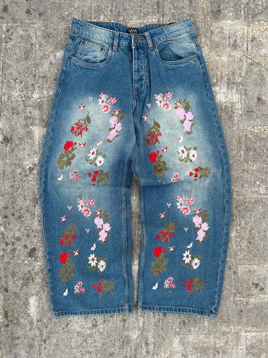 BoohooMan Floral Embroidery Baggy Jeans (33)