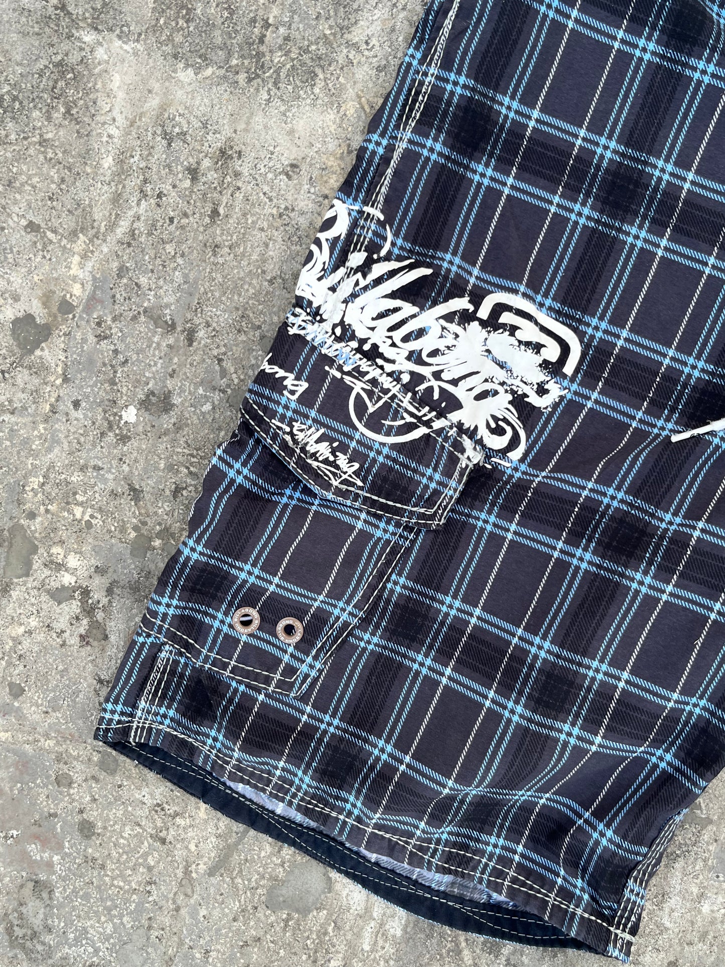 Vintage Y2K Billabong Surfing Shorts Blue (32)