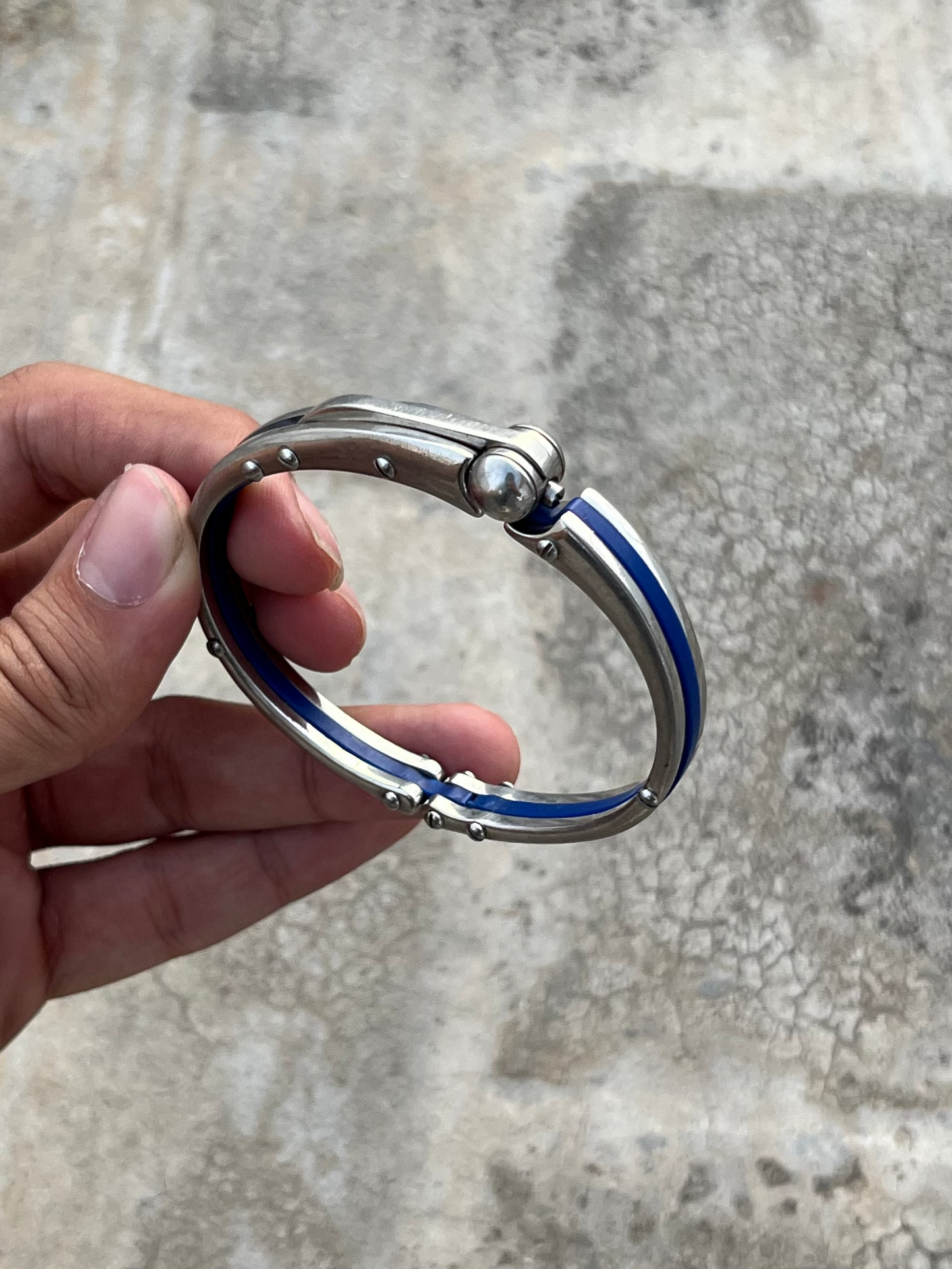 Vintage Heavy Metal Blue Striped Bracelet