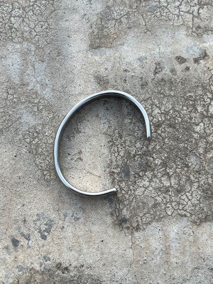 Diamond Pattern Metal Bracelet