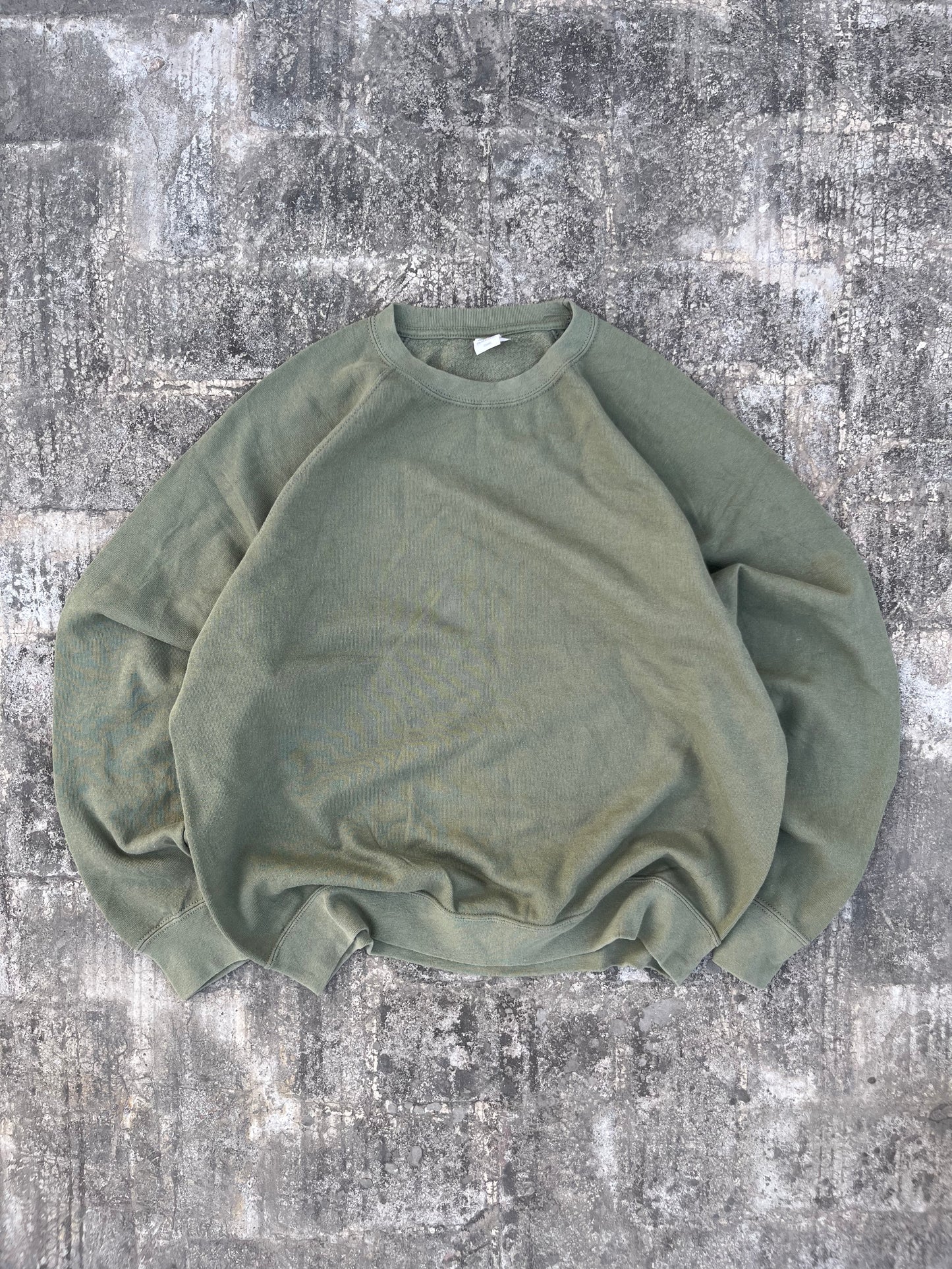 Vintage Essential Sage Green Fruit of the Loom Sweatshirt (M)