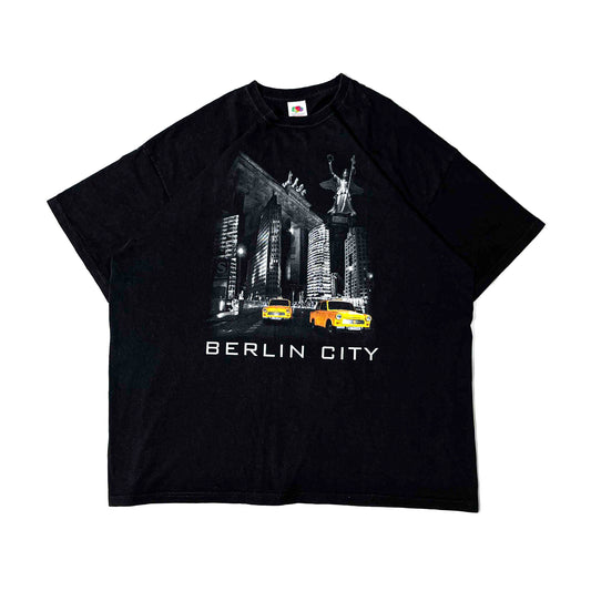 Berlin City - Fruit of The Loom (M/L)