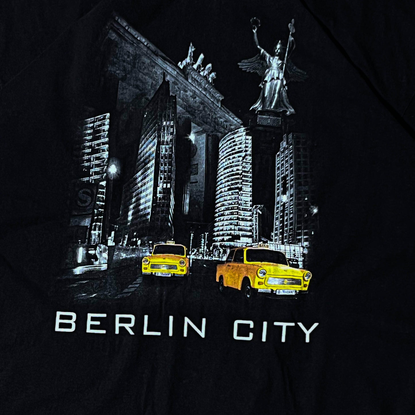 Berlin City - Fruit of The Loom (M/L)
