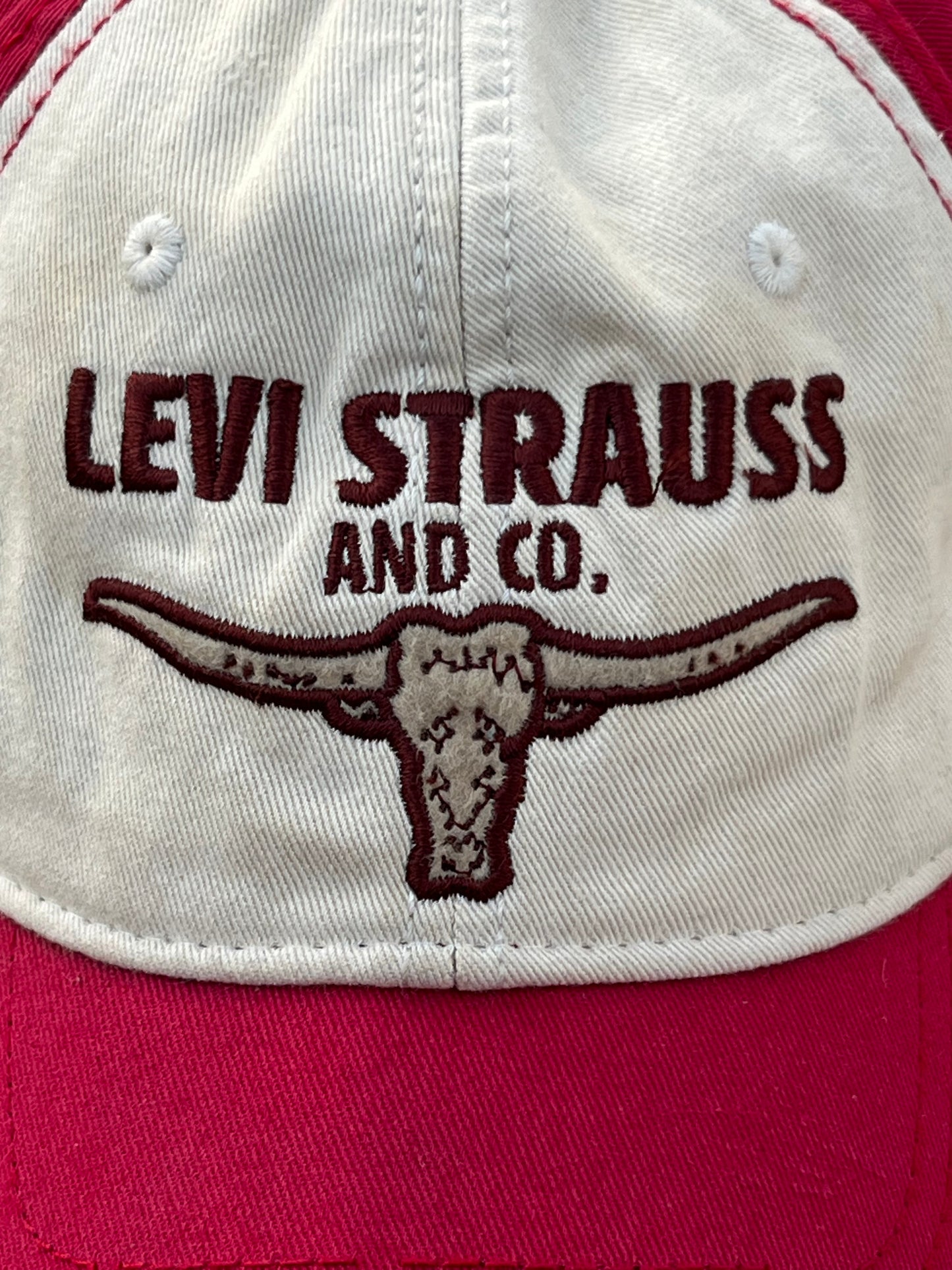 Vintage Levi's Maroon and Beige Cap