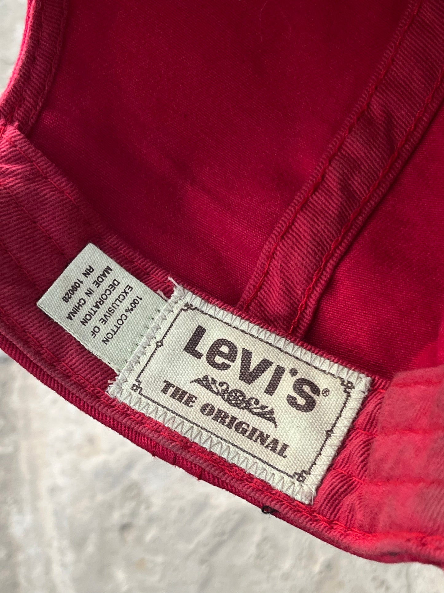 Vintage Levi's Maroon and Beige Cap