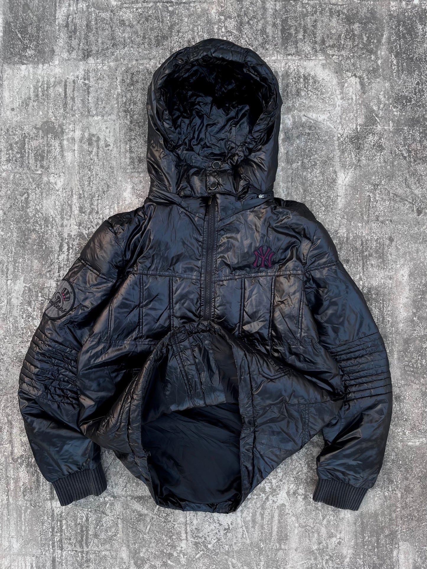 Vintage MLB Yankees NY Puffer Jacket (M)