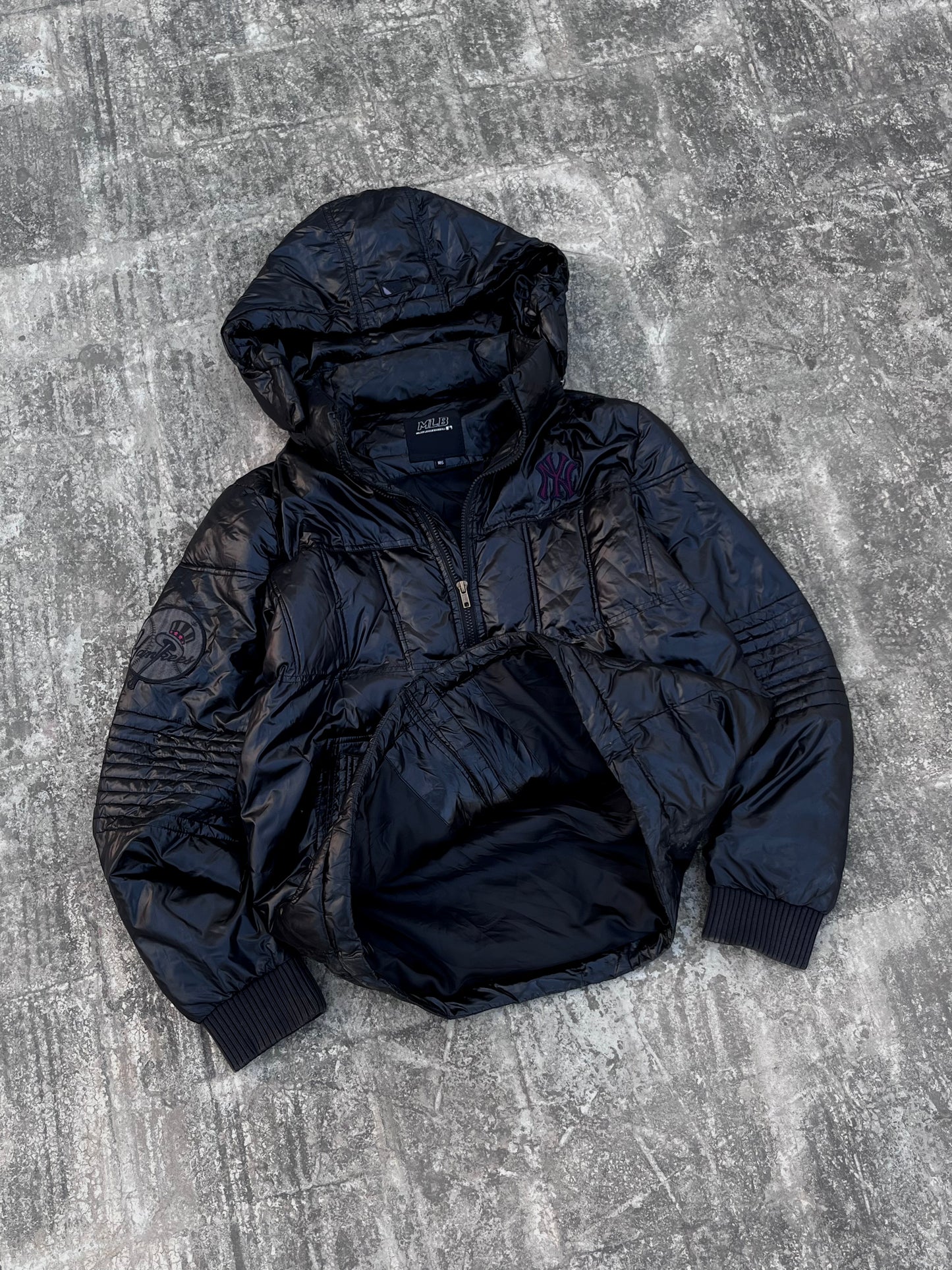 Vintage MLB Yankees NY Puffer Jacket (M)
