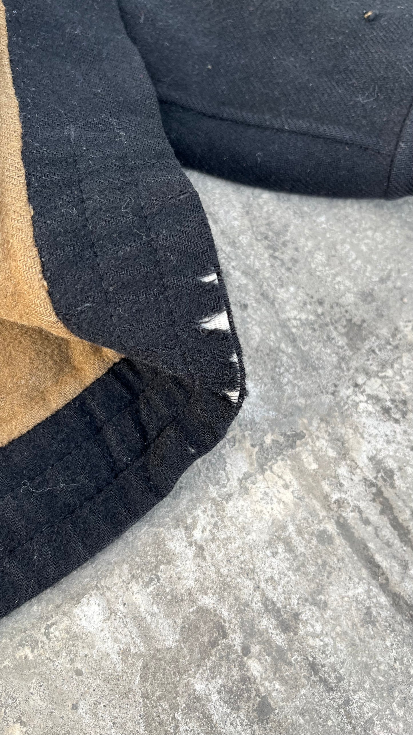 90s Vintage Yves Saint Laurent padded wool jacket ( Black and Brown )