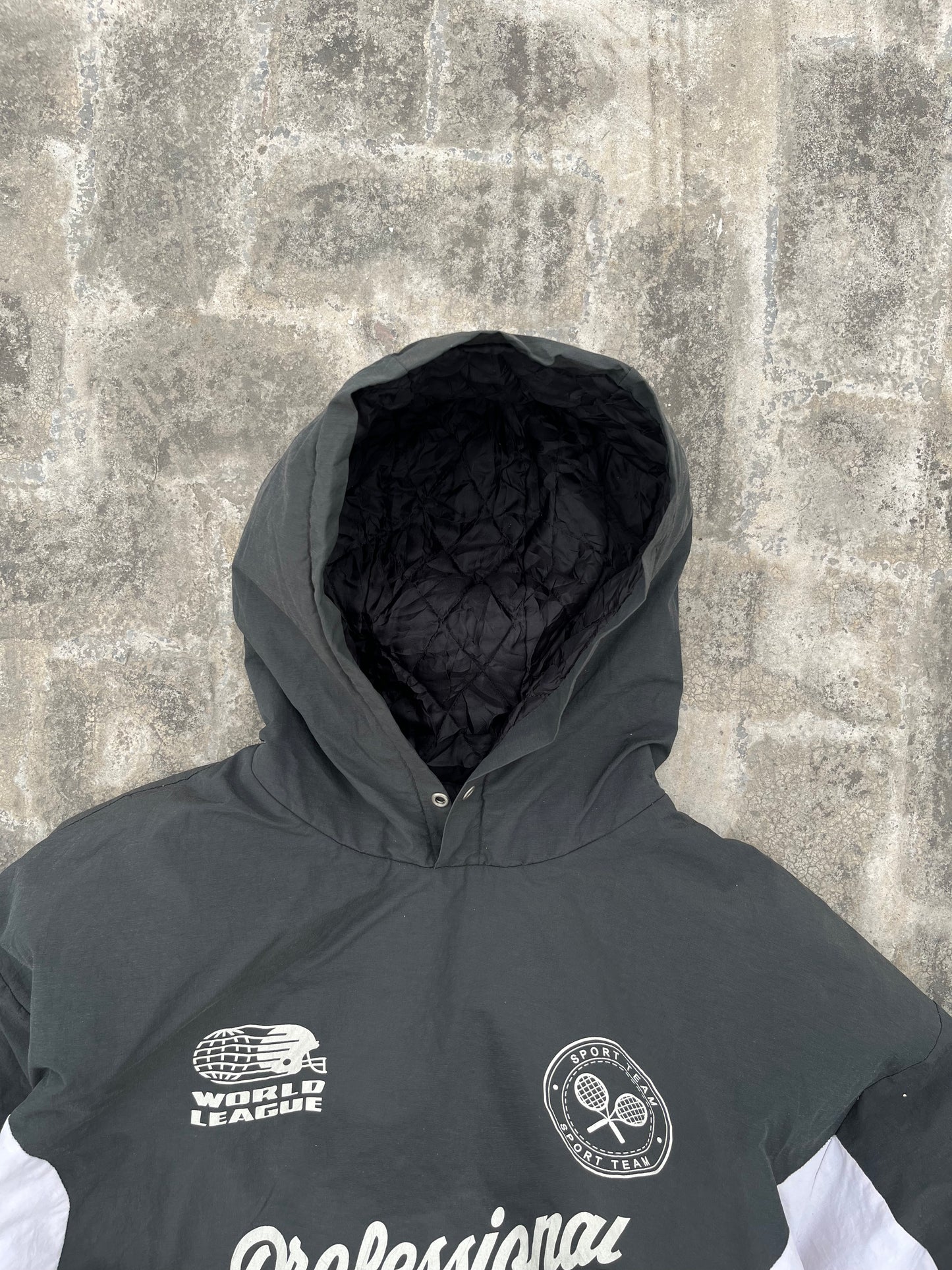 Vintage Burning Cloudy Cropped and Baggy Fit Parachute Hoodie (L/XL)