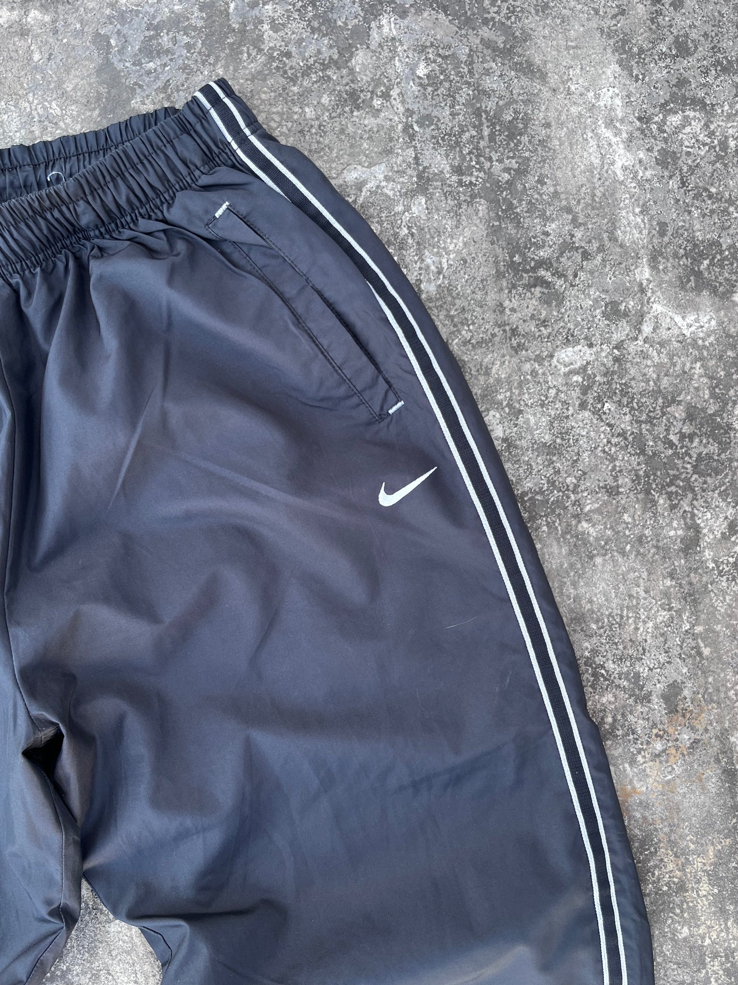 Vintage Nike Black Trackpants (S/M)