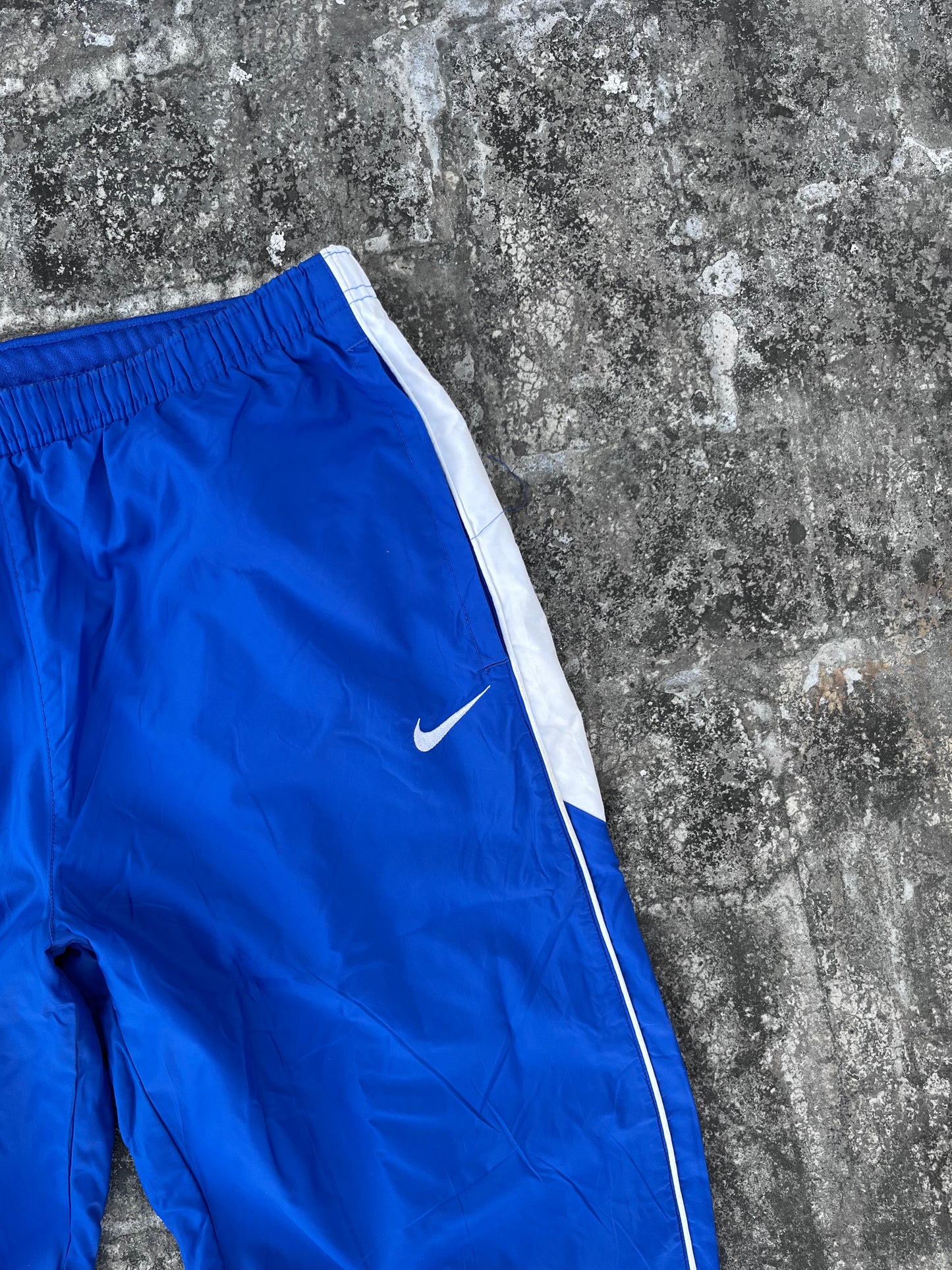 Vintage Nike Blue Trackpants (M)