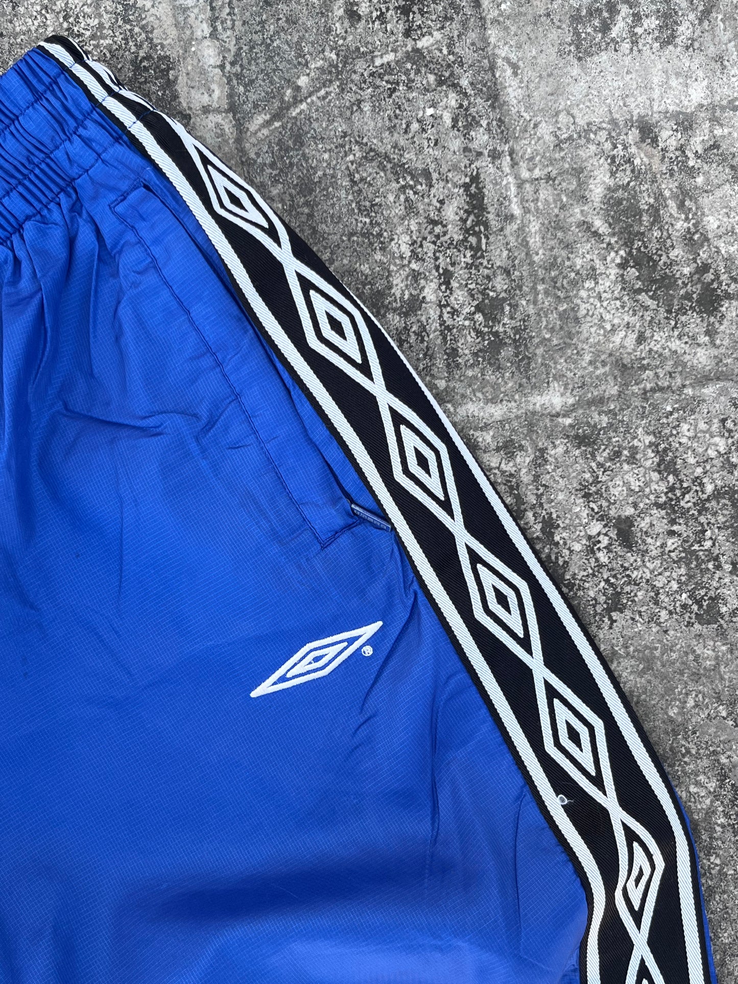 Vintage Umbro Trackpants (S/M)