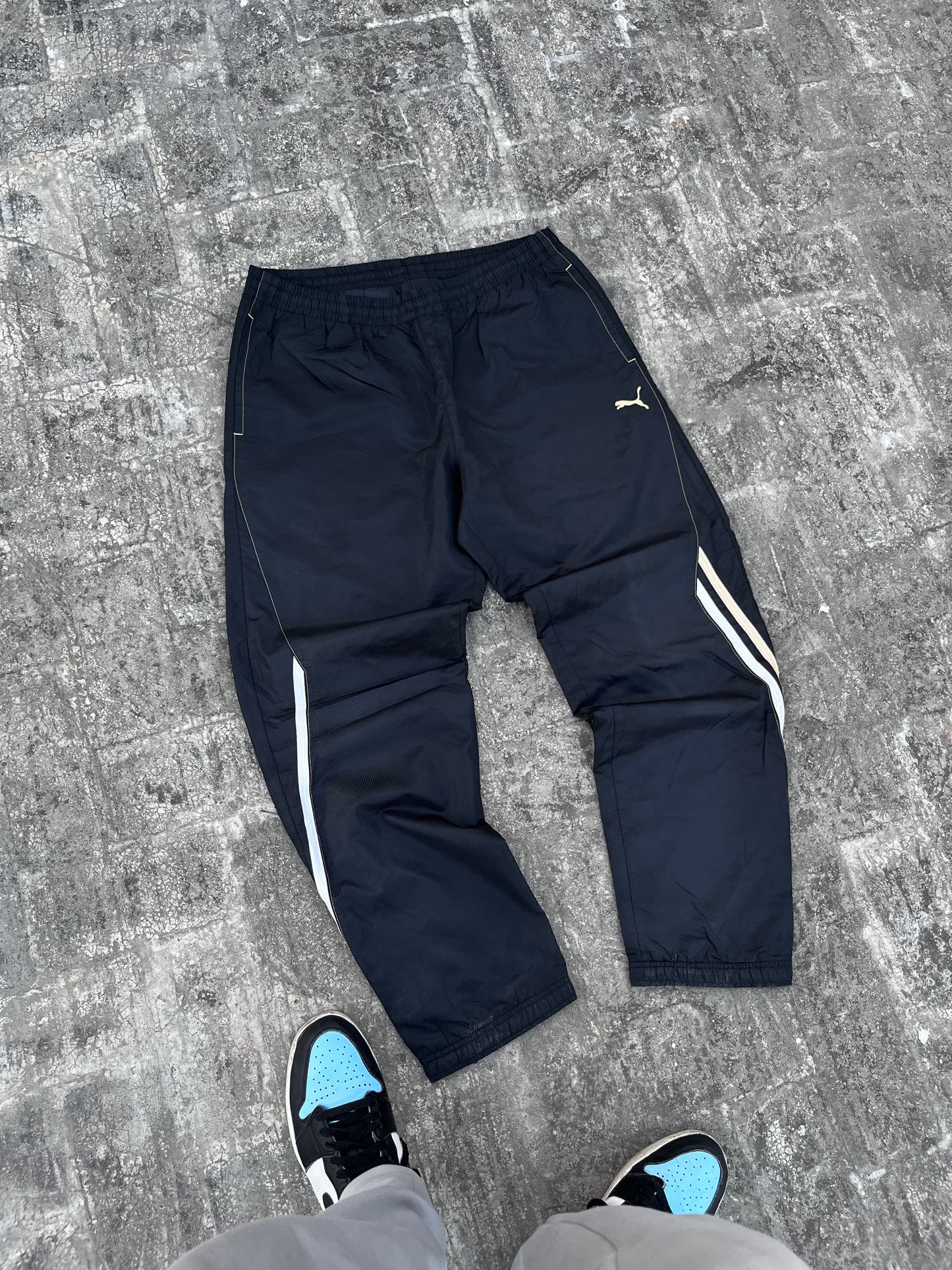 Vintage Puma Black-Gold Trackpants (L)