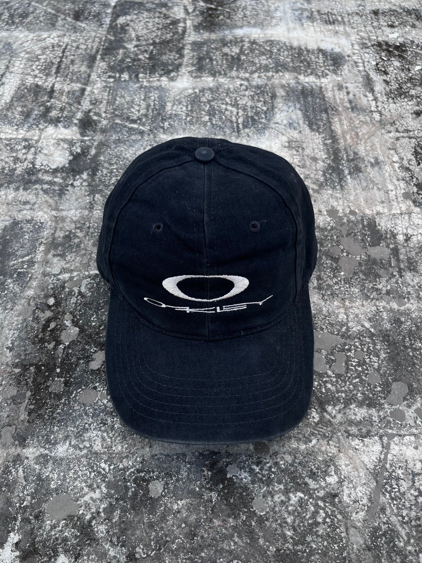 Oakley Vintage Cap ( Super Rare )