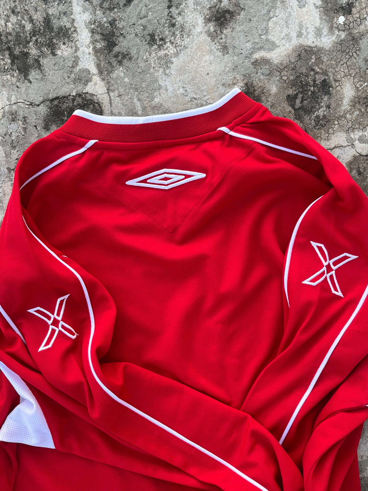 Vintage Umbro Red-White Full Sleeves Soccer Jersey (L)