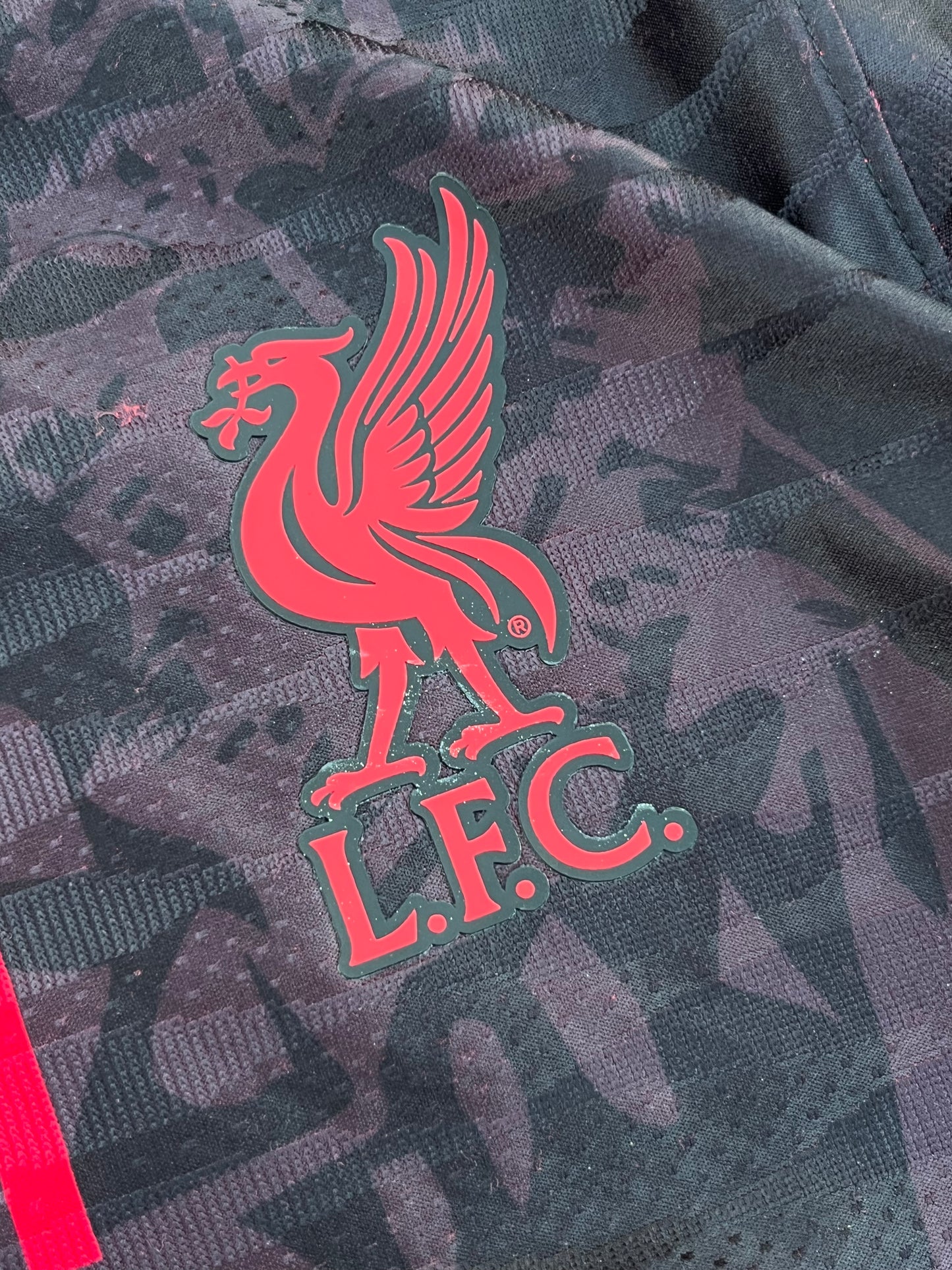 Original Nike 2022/2023 Liverpool Football Club M.Salah Training Jersey (M)