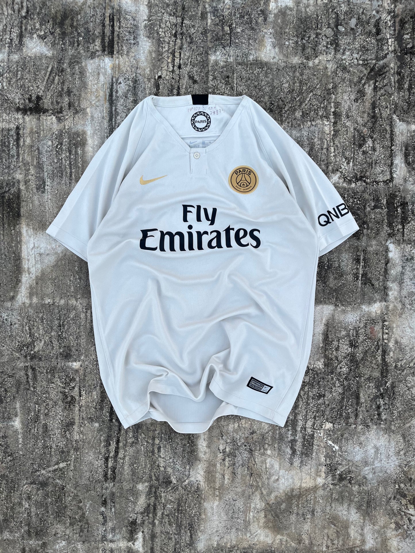 Nike Original Paris Saint-Germain F.C 2018 Away Jersey (S)