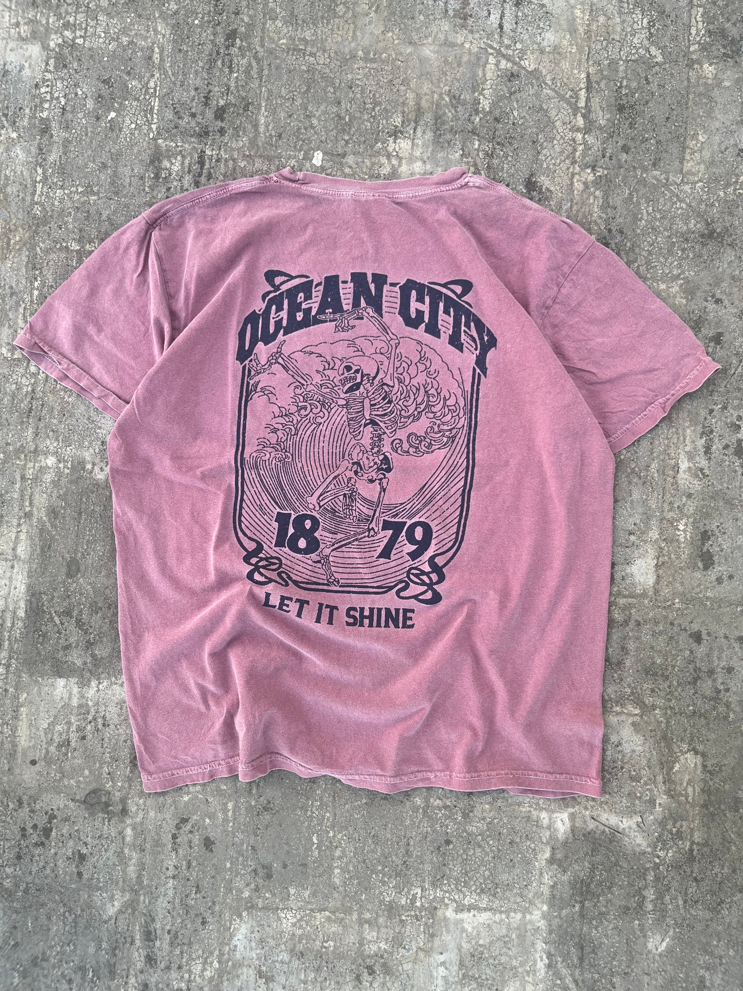 Vintage Washed Purple Ocean City Graphic Tee Oversized (L)