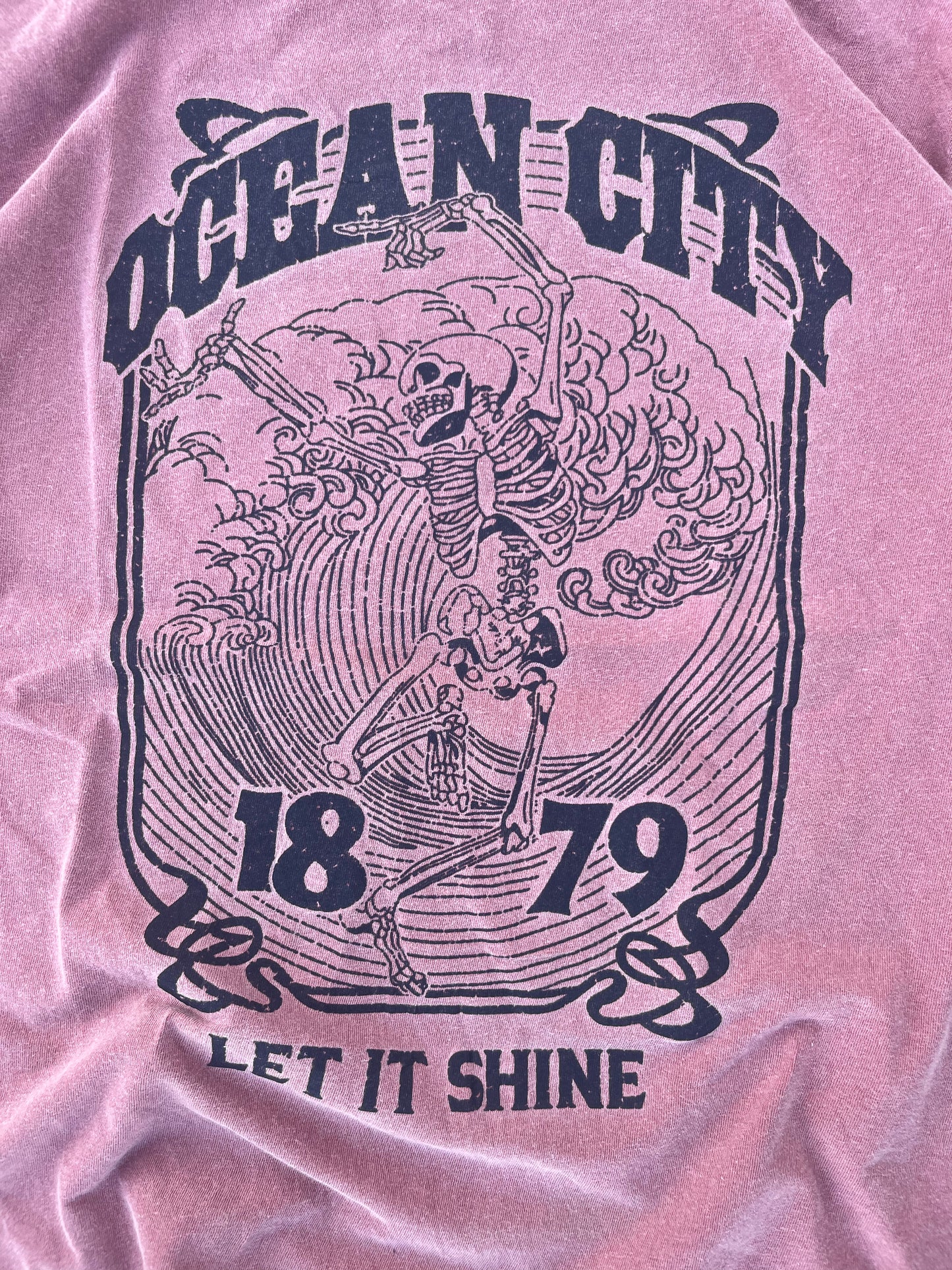 Vintage Washed Purple Ocean City Graphic Tee Oversized (L)