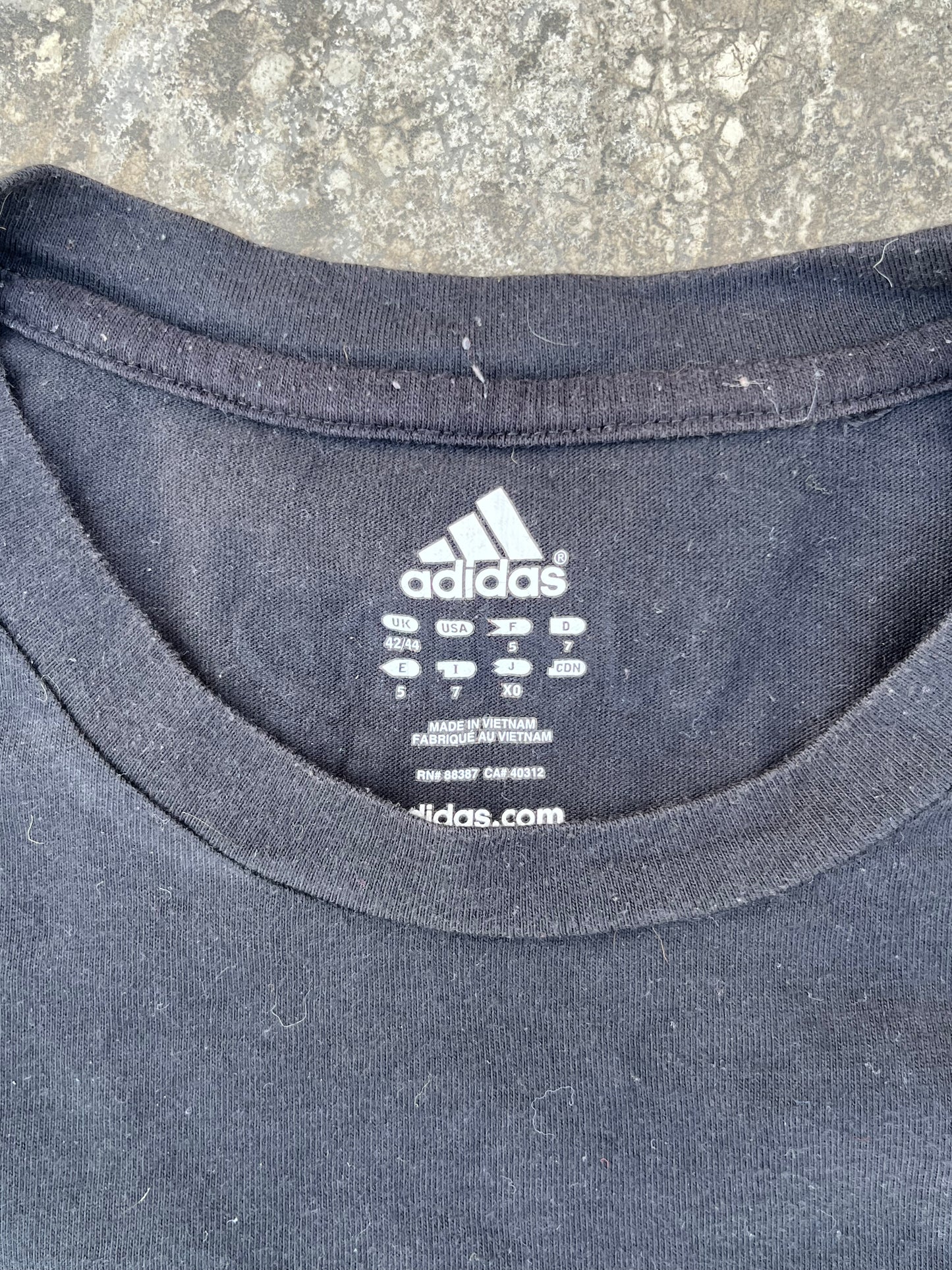 Vintage Adidas BV Mielebund Oversized Soccer Tee (L)