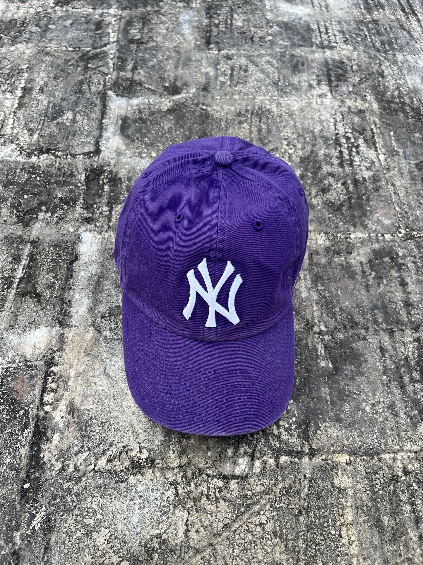 Vintage Purple MLB New York Yankees Baseball Cap