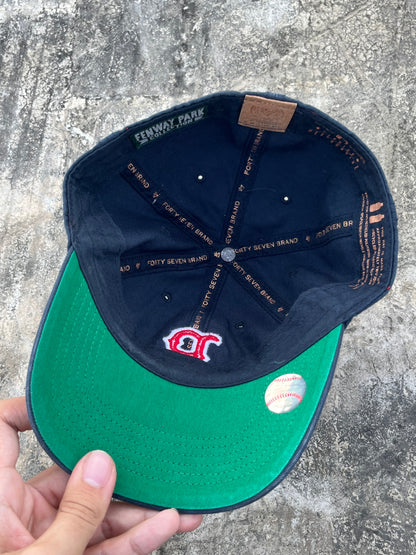 Vintage MLB Boston Red Sox Fitted Cap