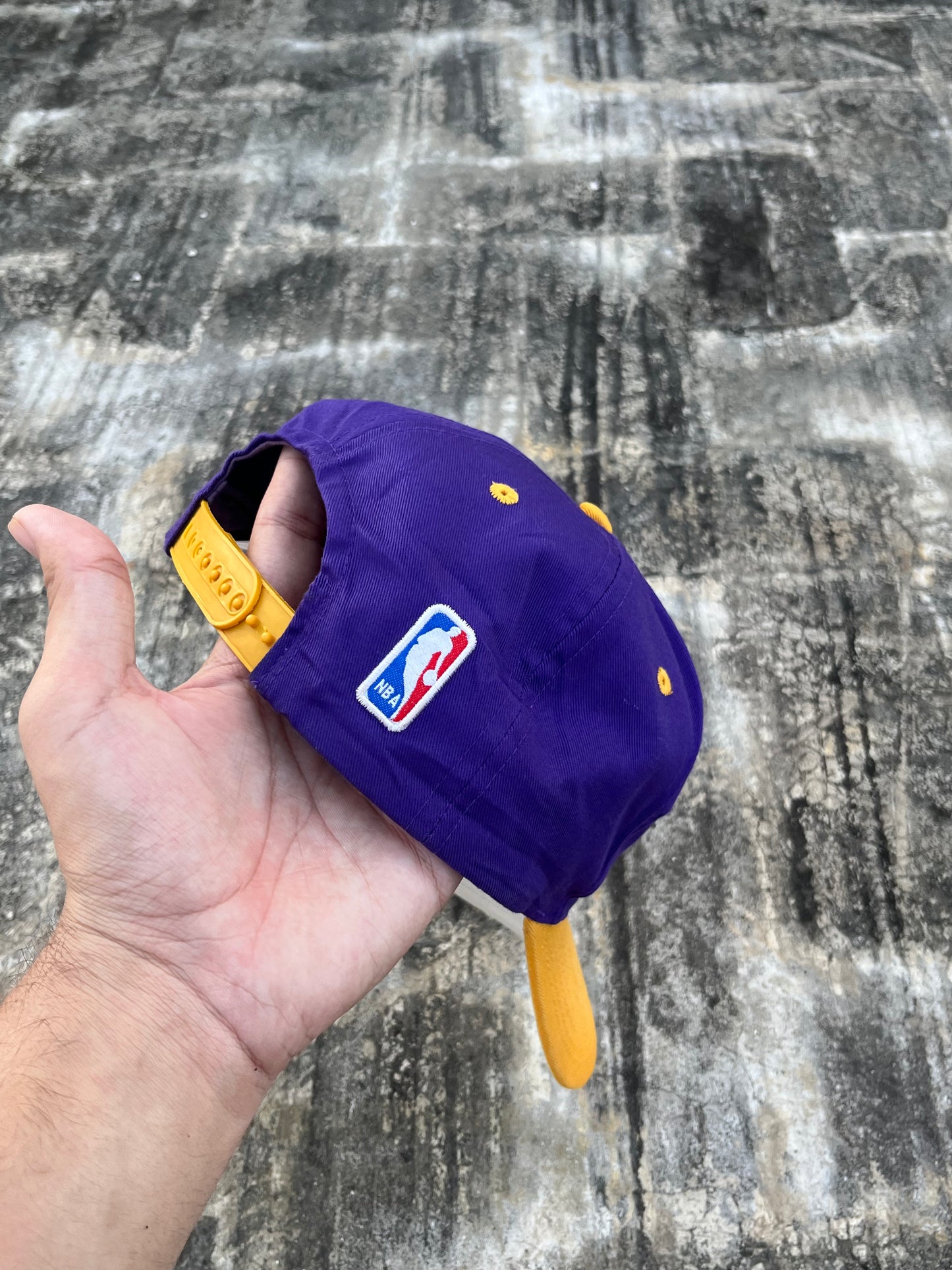 Vintage 90s NBA Lakers Cap ( Super Rare )