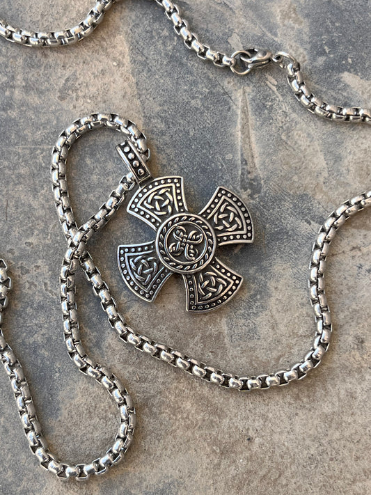 Vintage Celtic Knots Pendant