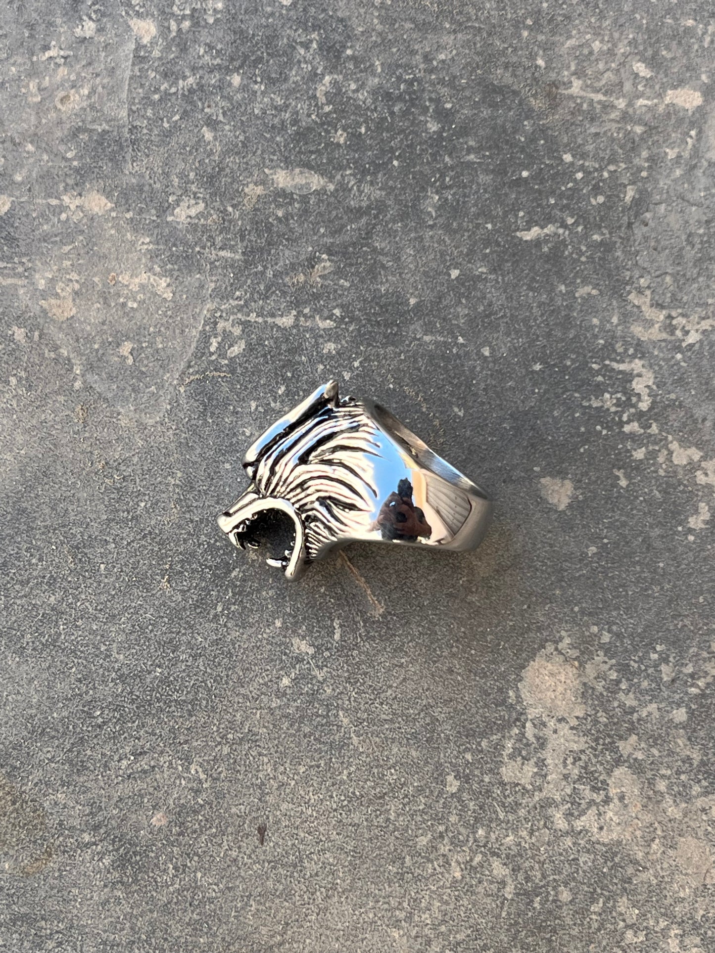 Vintage Wolfhead Ring