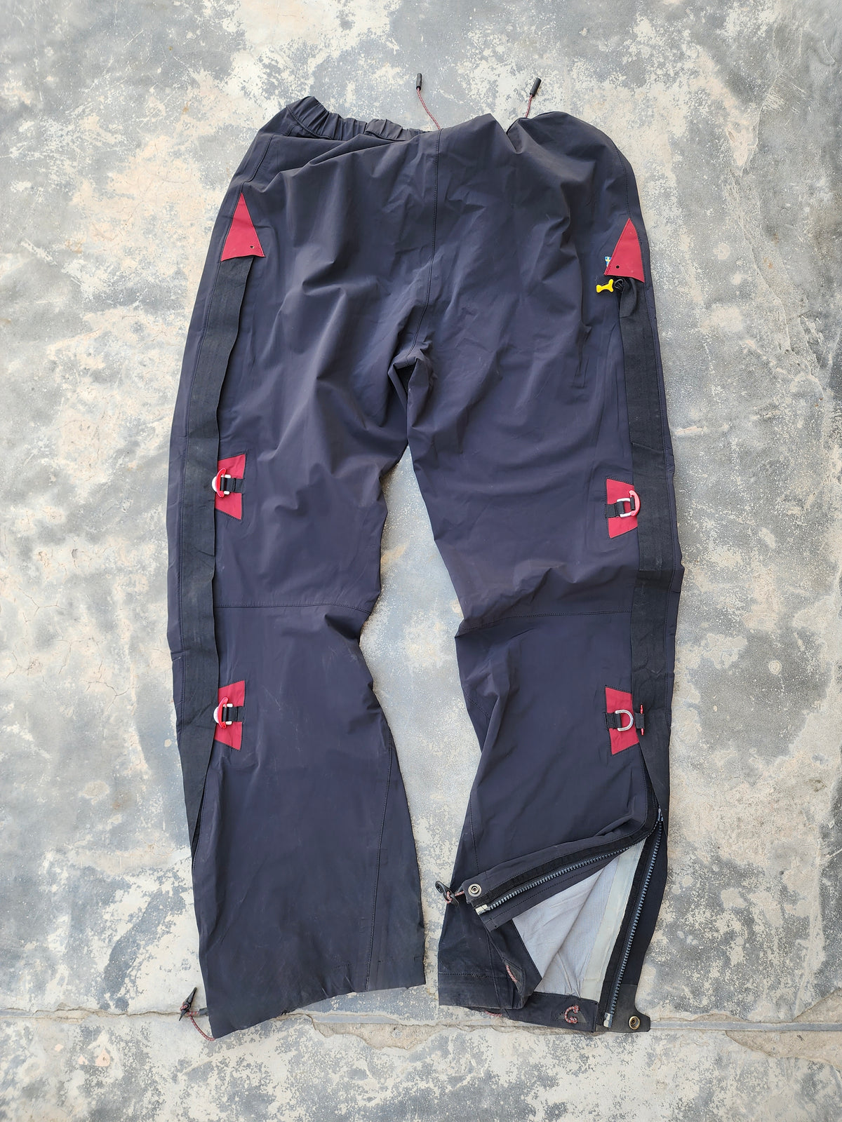 Klattermusen Heavy Duty Hiking Flared Trackpants (L)