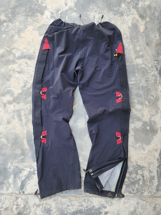 Klattermusen Heavy Duty Hiking Flared Trackpants (L)