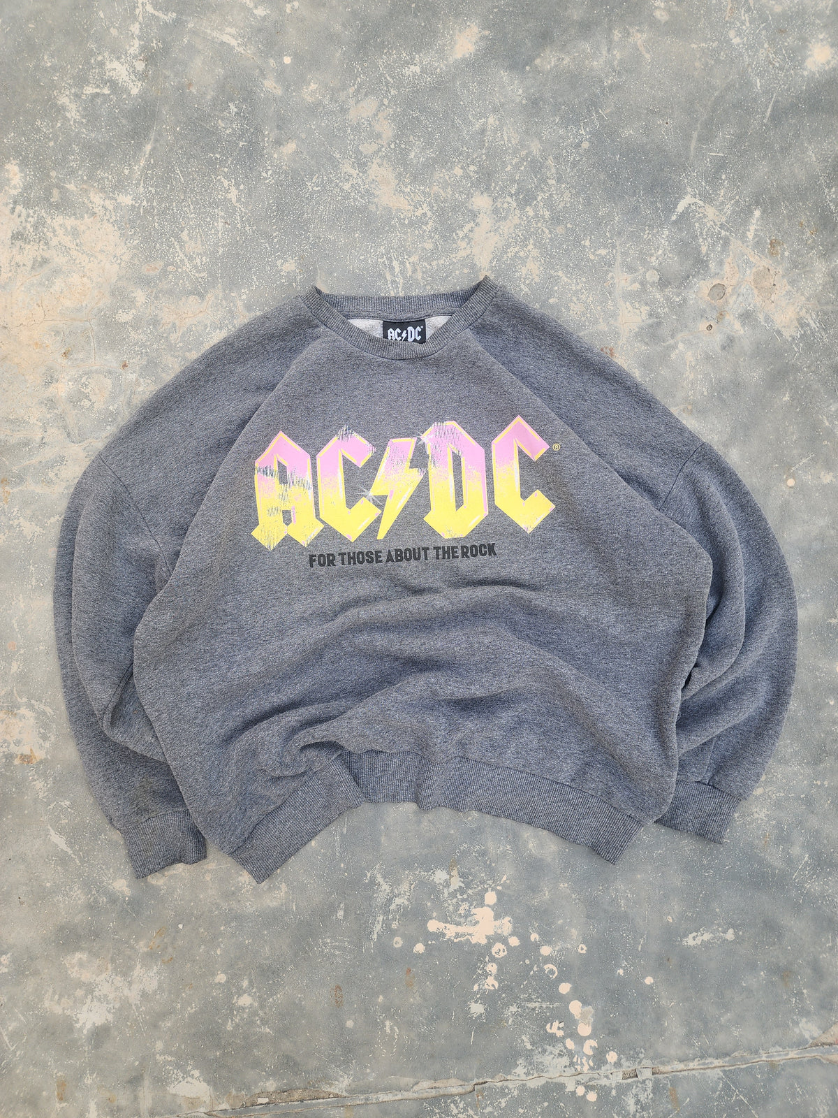 AC/DC Gray Sweatshirt (M)