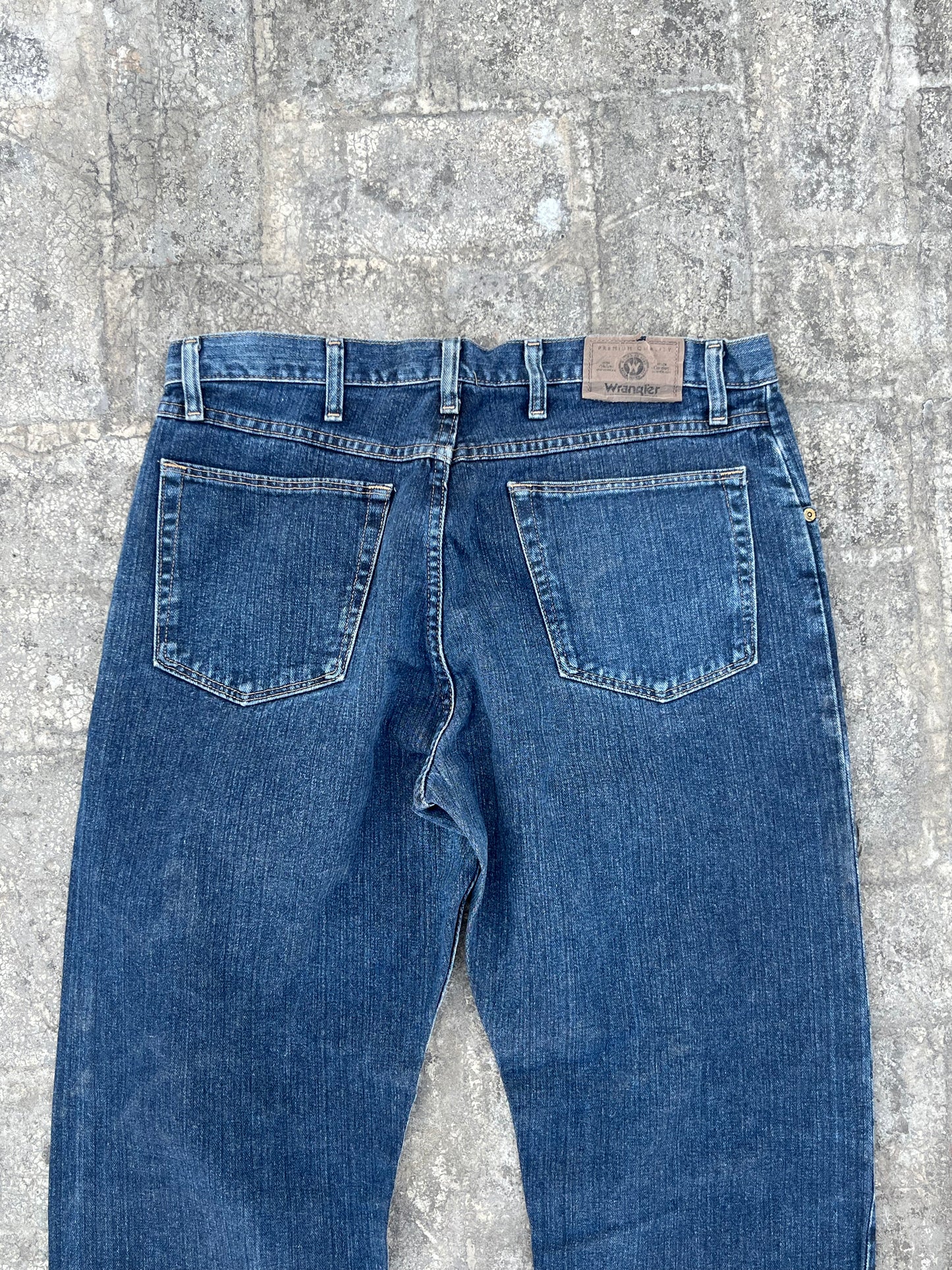 Vintage Wrangler Relaxed Fit Jeans  (35)